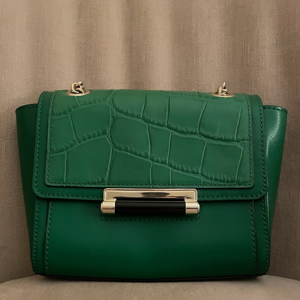 Diane Von Furstenburg Mini Bag. Emerald green. Like new condition.